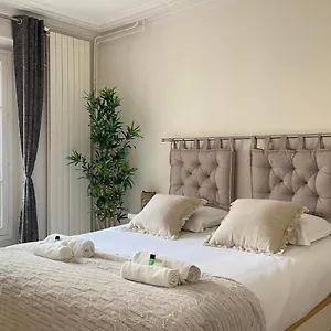 Pergo Apartment